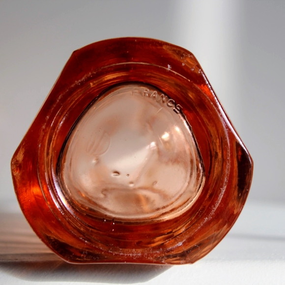 Multi-Faceted Handblown Glass, Art- Deco Vase - Picture 7 of 8